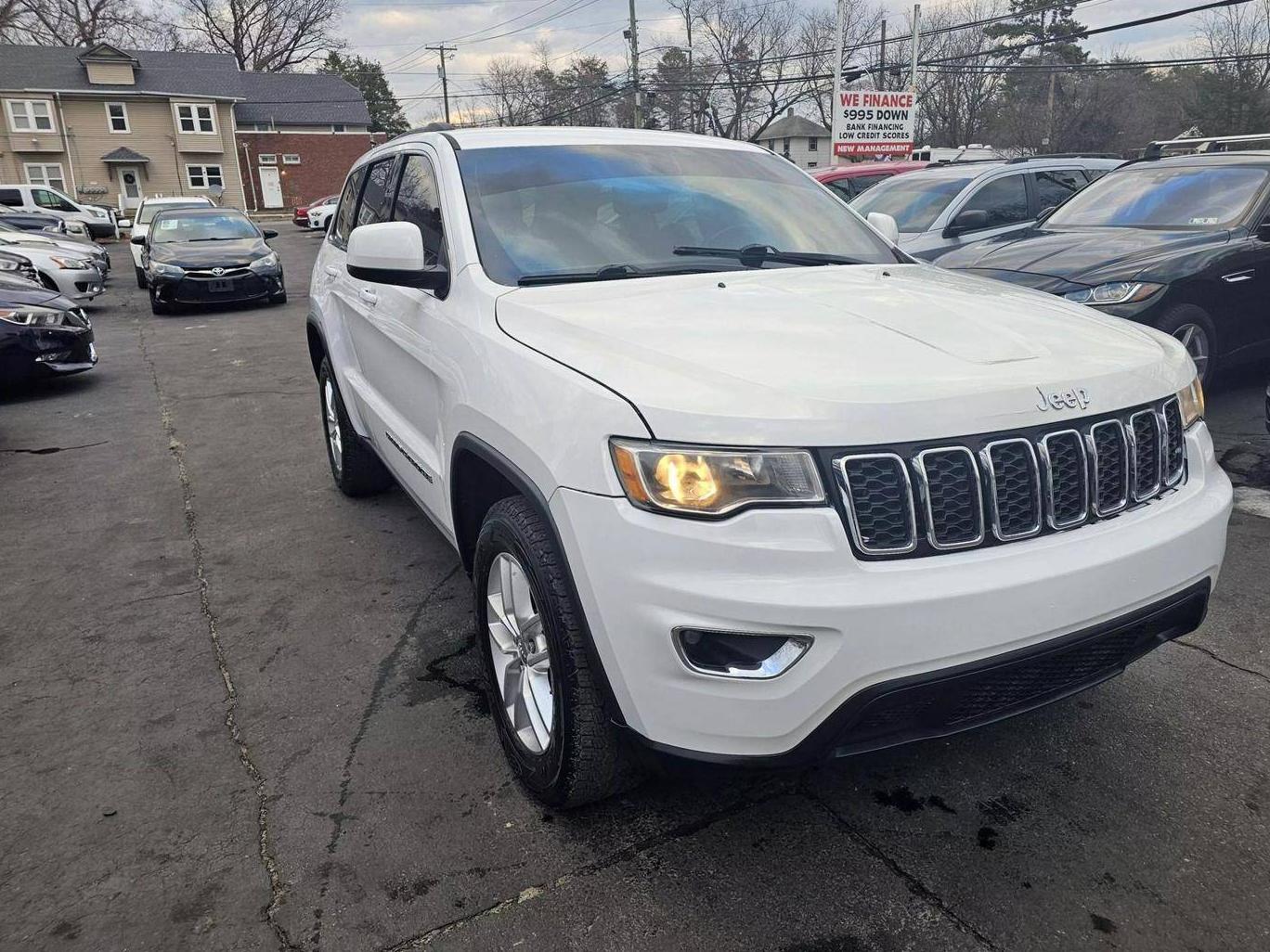 JEEP GRAND CHEROKEE 2018 1C4RJFAG3JC335546 image